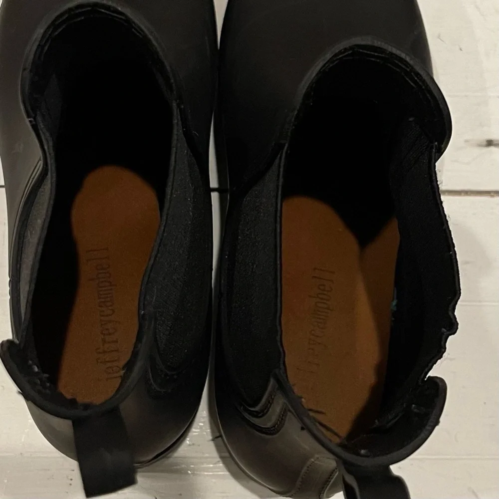 Jeffrey Campbell Chelsea Boots Sz 6 Black